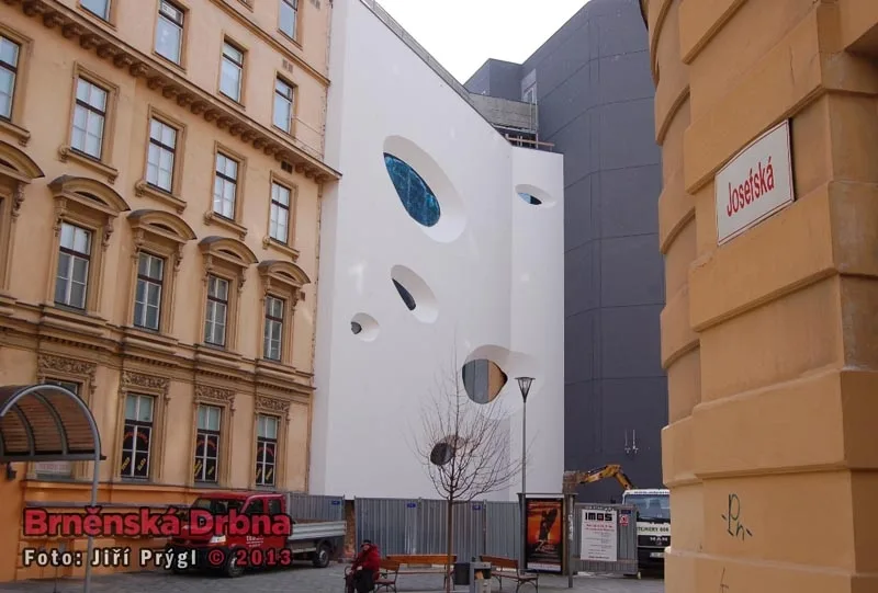 Obchodní centrum Letmo