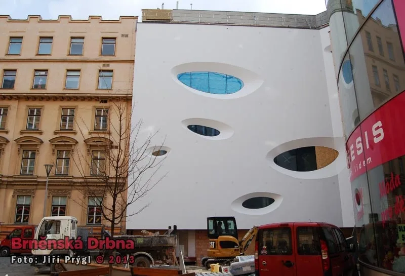 Obchodní centrum Letmo