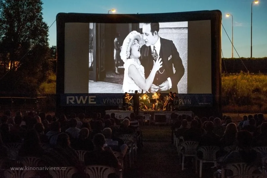 Letní kino Riviéra