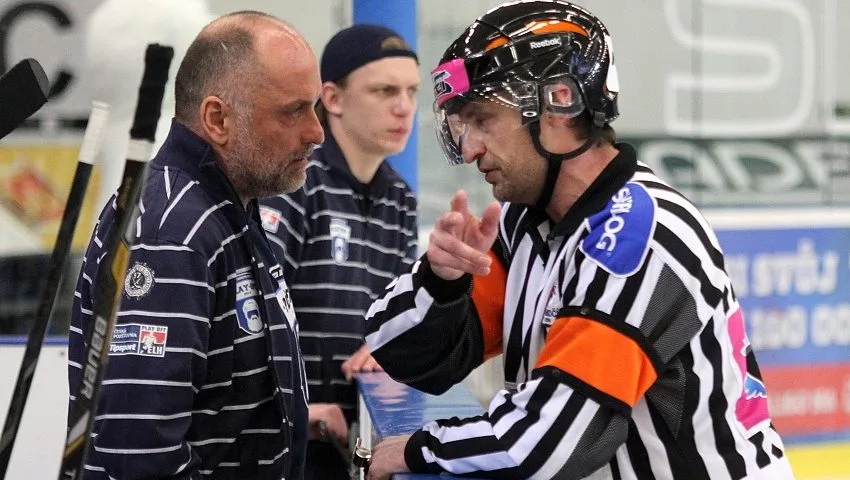 Rozhodčí Roman Polák, foto: HC Kometa Brno