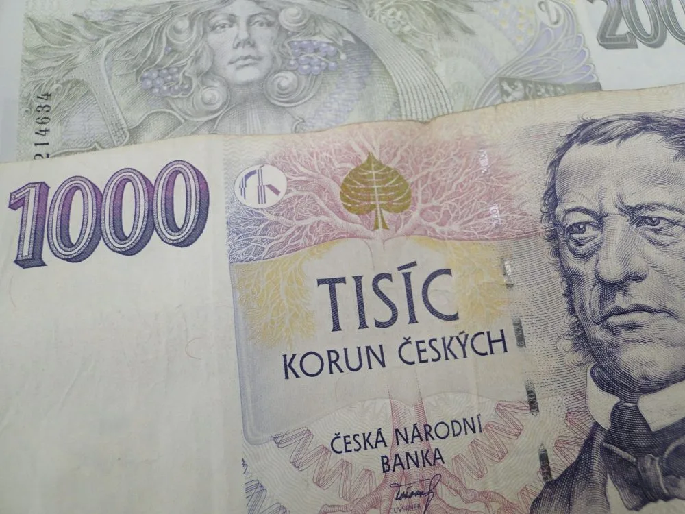 peníze ilustrační foto