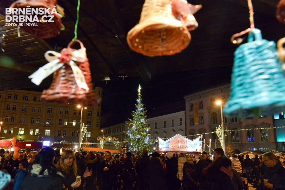 Rozsvícení jedle odstartovalo Brněnské Vánoce, FOTO: Jiří Prýgl, Brněnská Drbna