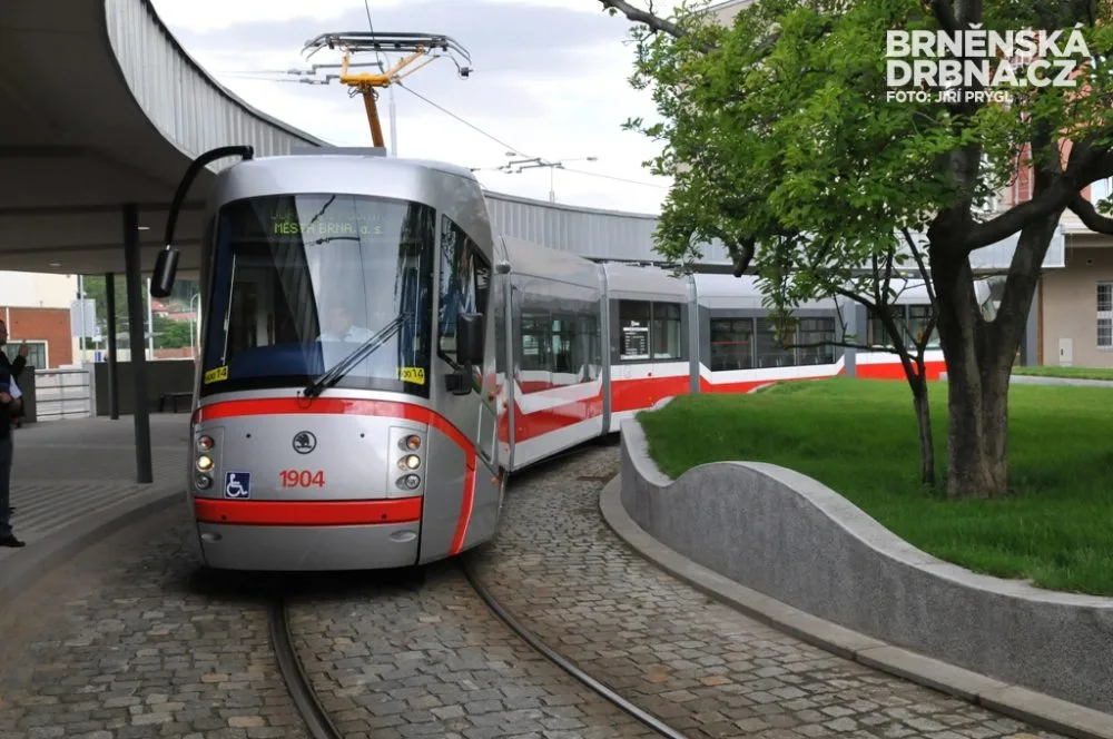 tramvaj 13T