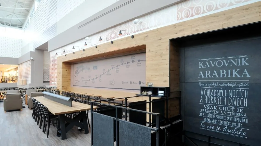 Starbucks_Brno_interier