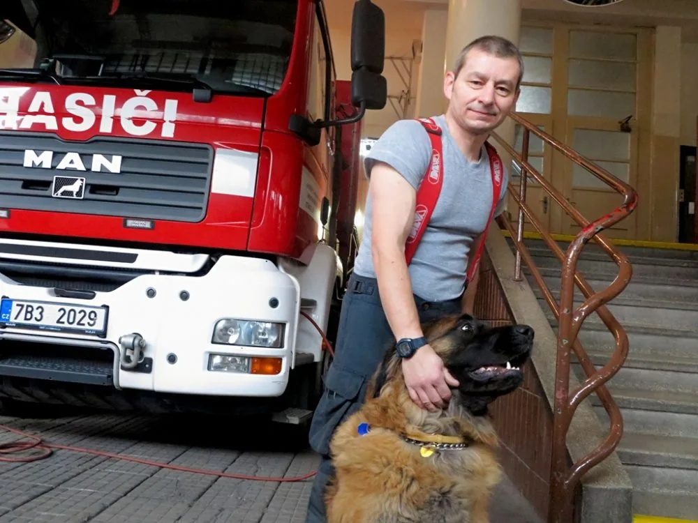 Ayke u hasičů