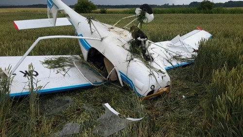 Zřícený ultralight, foto: firebrno.cz