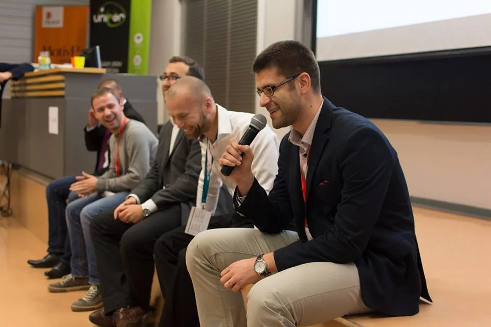 Konference Symposium