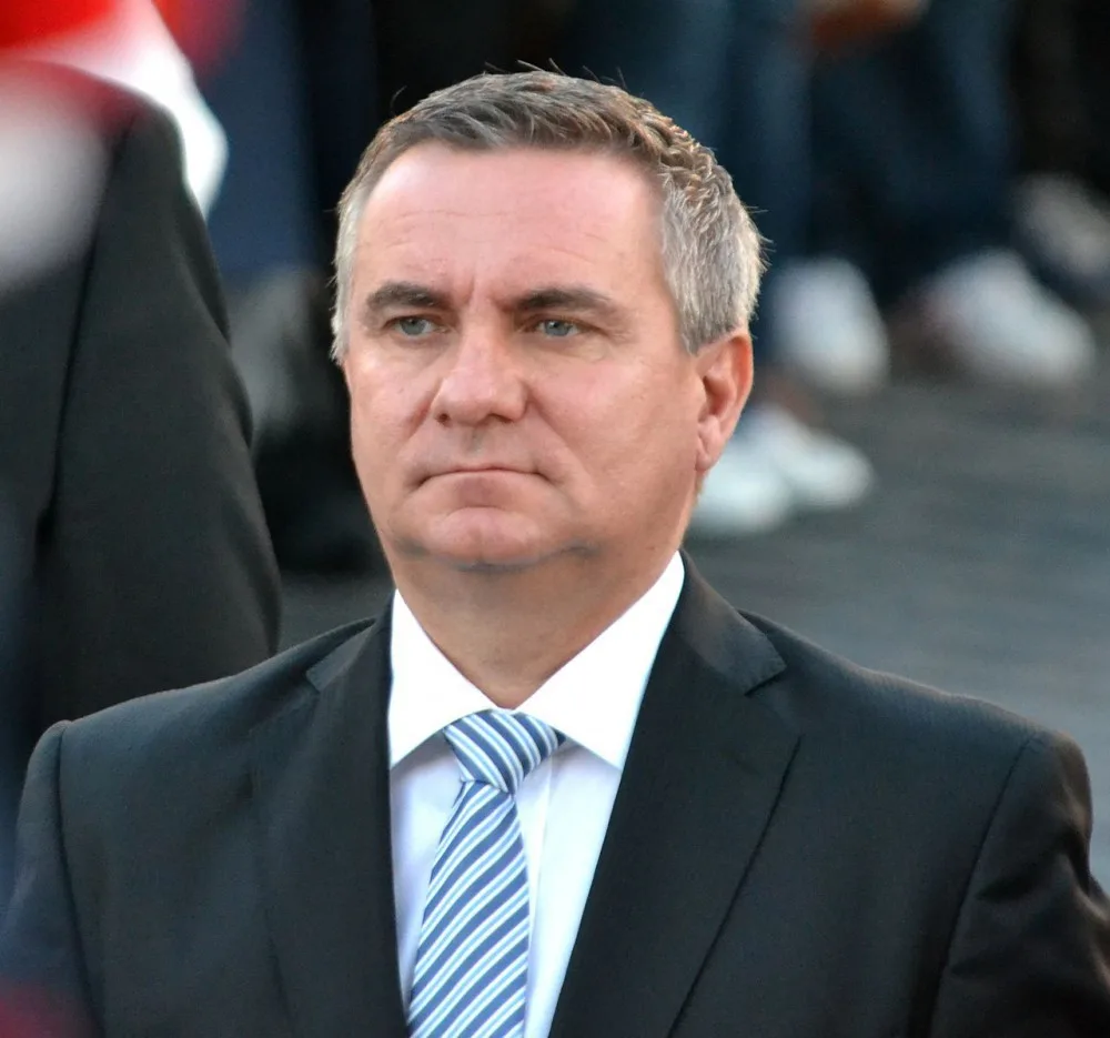 	Vratislav Mynář