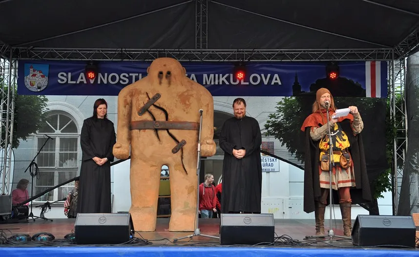 Foto: http://www.slavnostimestamikulova.cz/