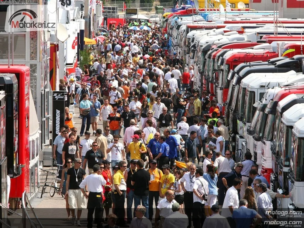 PitWalk + Paddock, foto: motorkari.cz