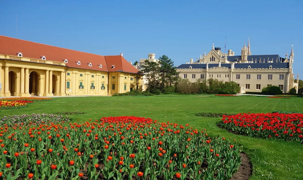 Jízdárna Lednice, zdroj: Lednickovaltický hudební festival
