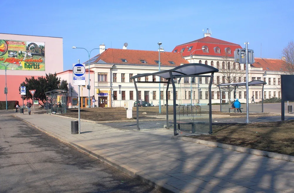 Židlochovice, autobusové nádraží, zdroj: turistika.cz