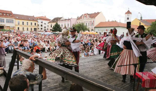 Festival ve  Strážnici, zdroj: Atlas Česka