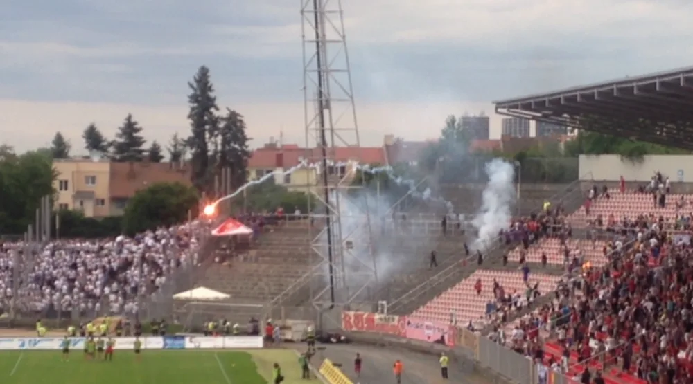 Konflikt mezi Baníkovci a fanoušky Zbrojovky