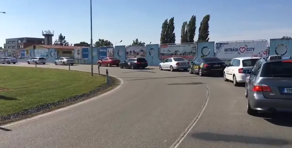 Protestní jízda brněnských taxikářů