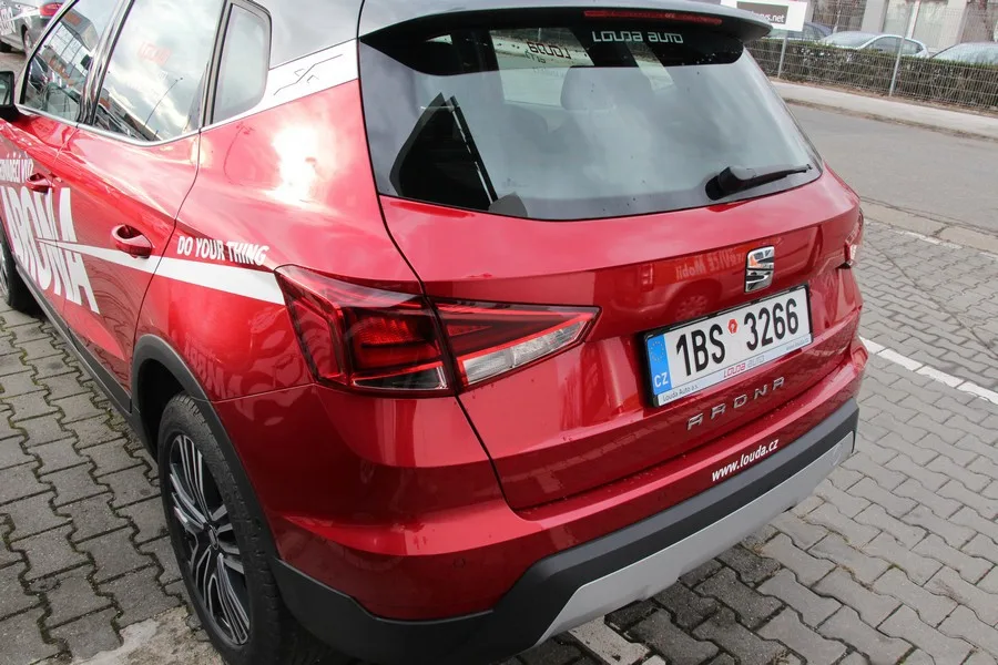 Seat Arona
