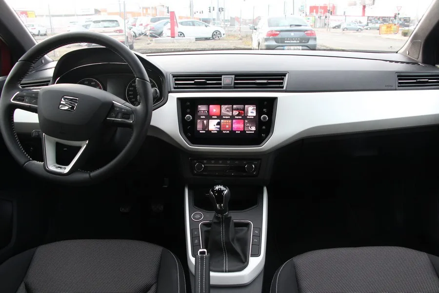 Seat Arona