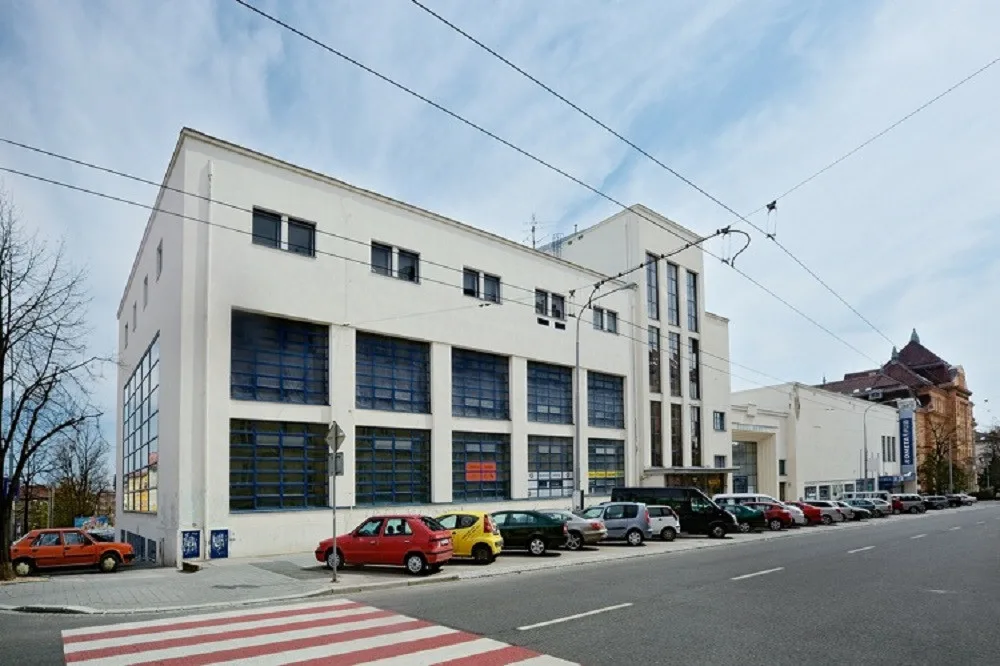 Budova Sokolu Brno, zdroj: Brněnský architektonický manuál, autor: Barbora Ponešová