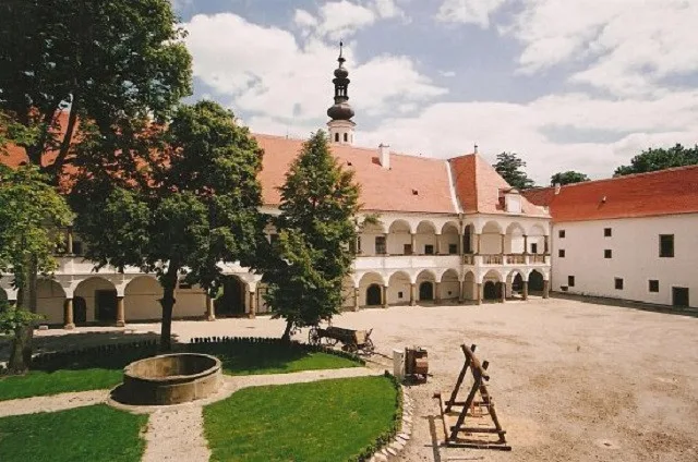 Zámek Oslavany
