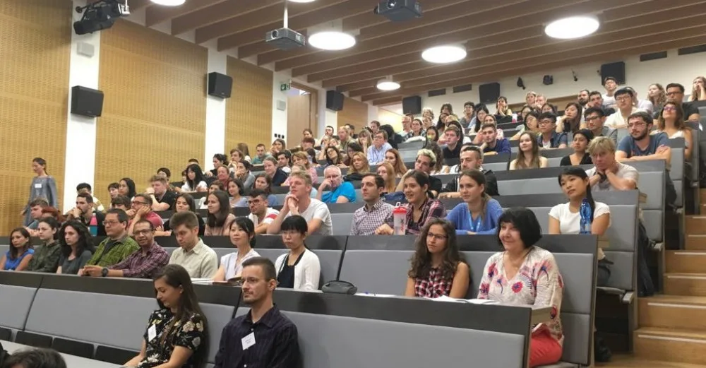 První přednáška Letního školy slovanských studií