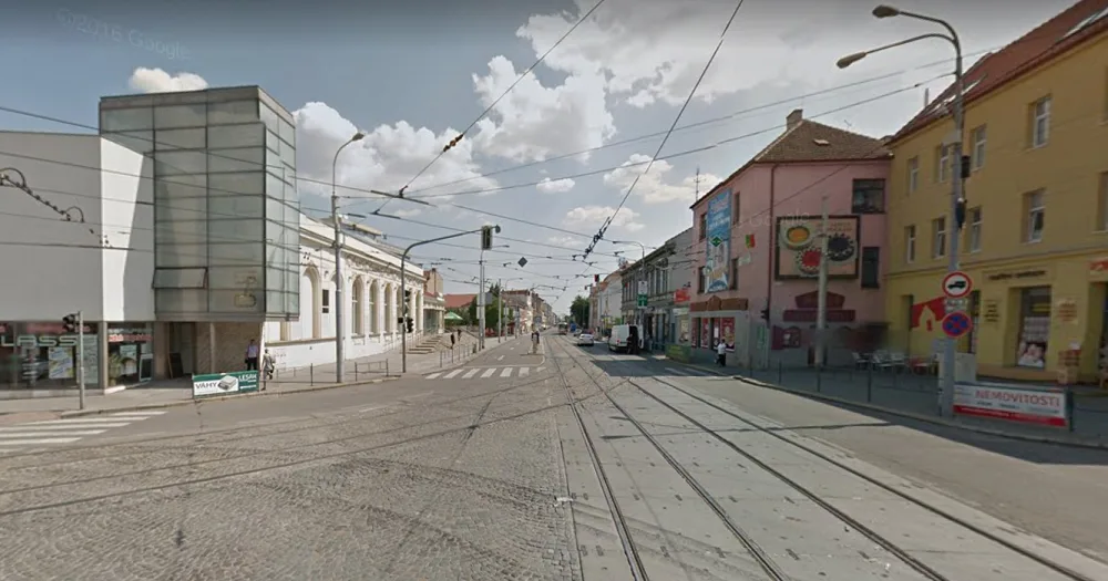 Křižovatka u Semilassa, Google Maps