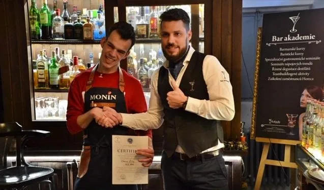 Novopečený barista Denis