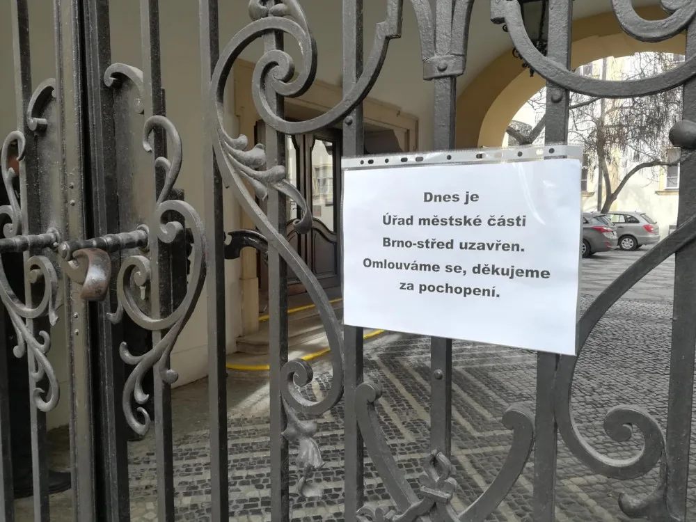 Úřad MČ Brno-střed je dnes uzavřen