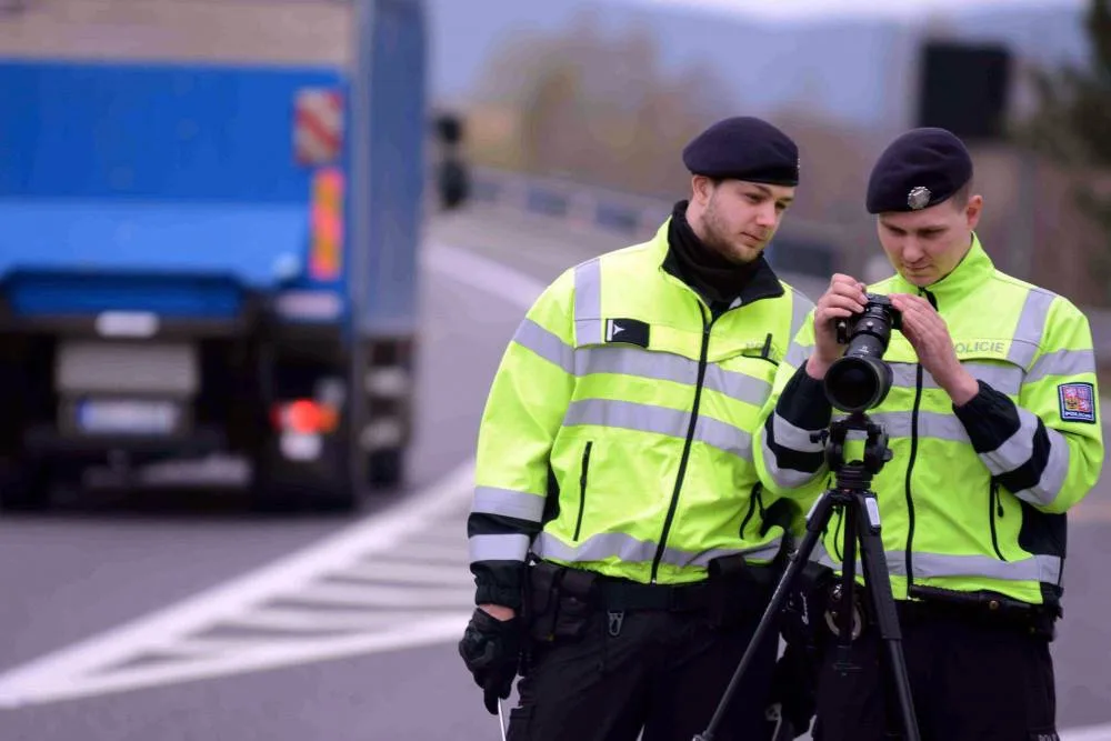 Policie kontroluje bezpečnostní pásy