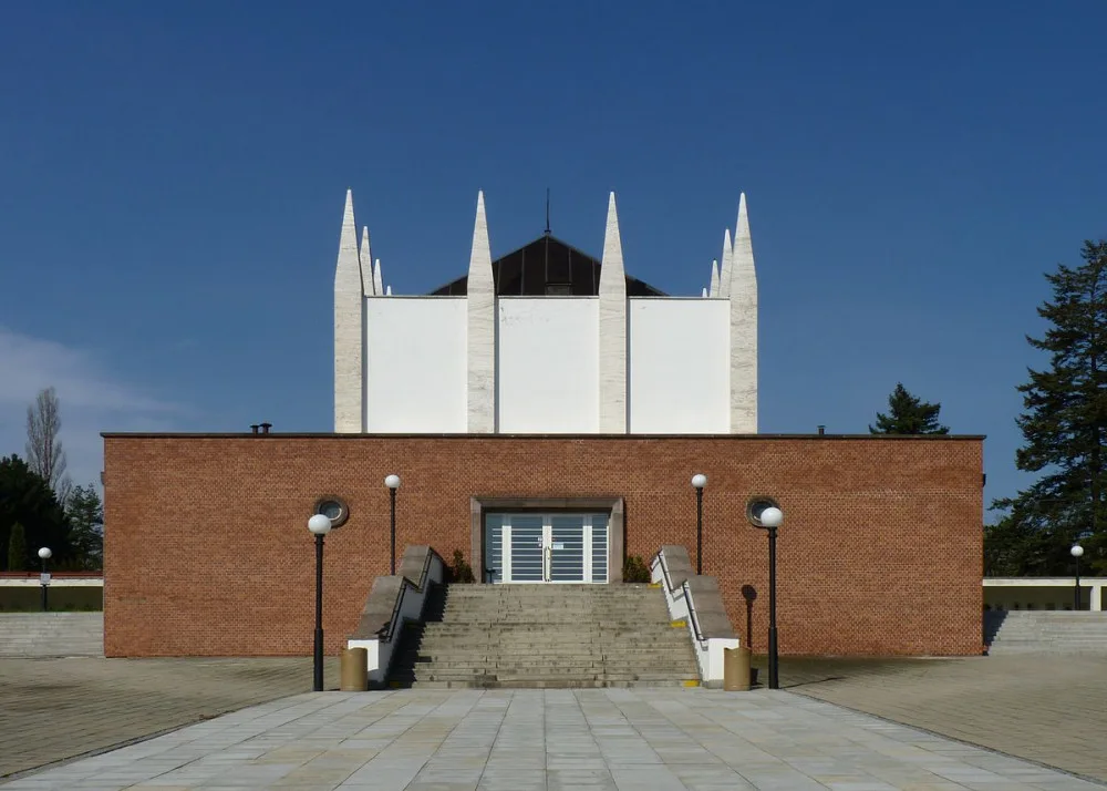Brno,_Crematorium