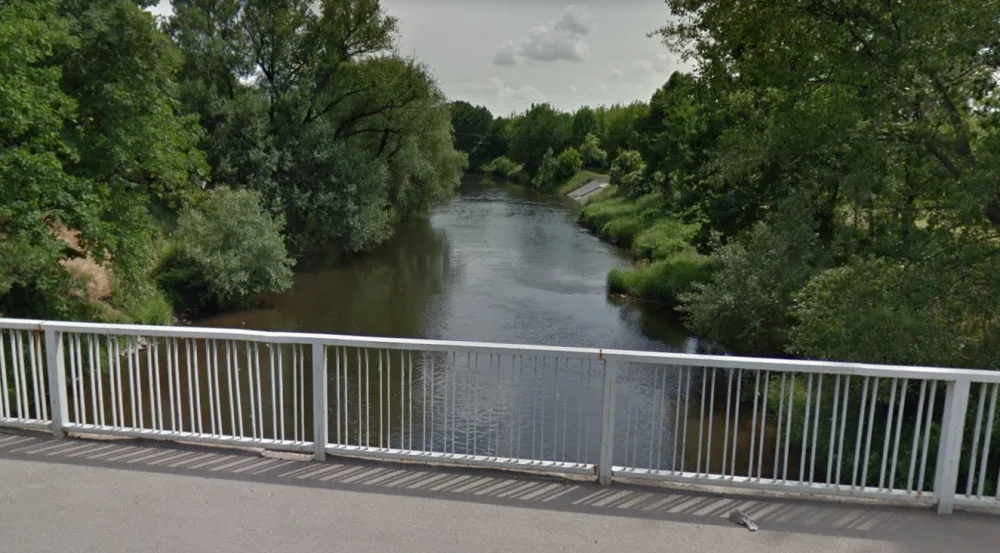 Pohled na řeku Svratku z mostu Sokolovy ulice