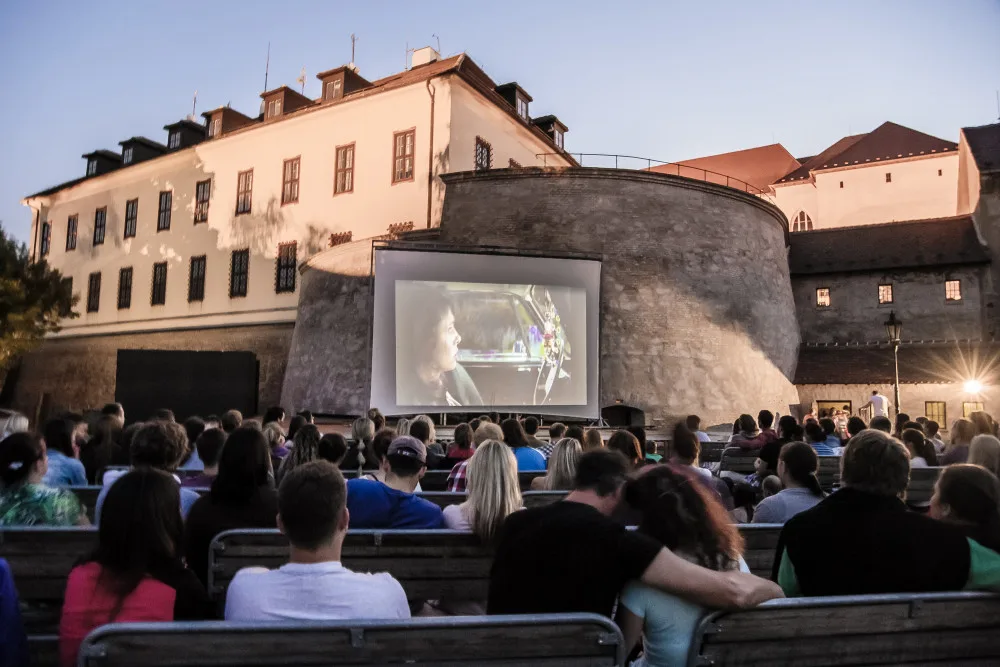 Promítání filmů na Špilberku