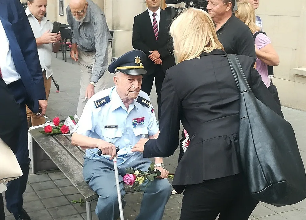 Otakar Pospíšil na pietě v Brně