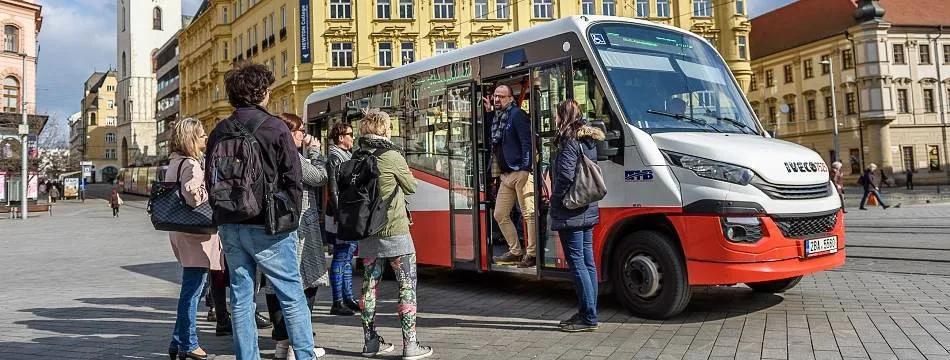 Minibus bude jezdit bezplatně i o Dušičkách