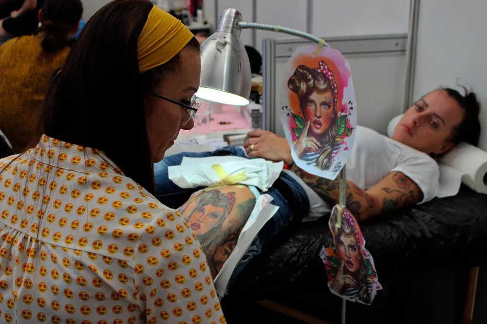 Letošní Tattoo Grand Prix Brno posunul hranice tatérských konvencí zase o něco dál