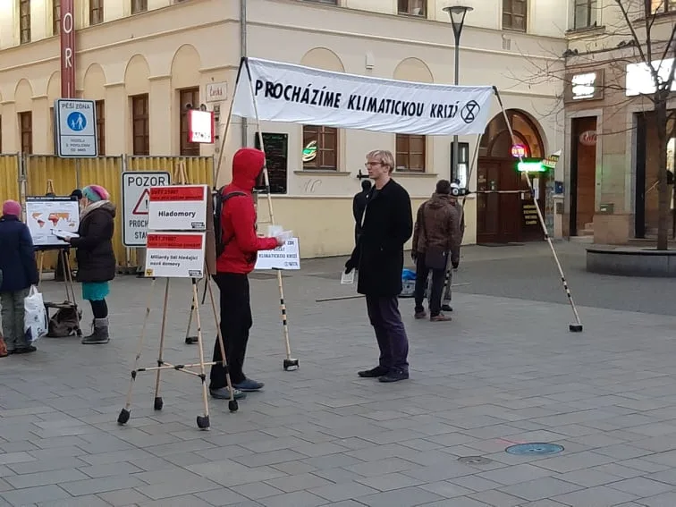Infobrána hnutí Rebelie proti Vyhynutí na České