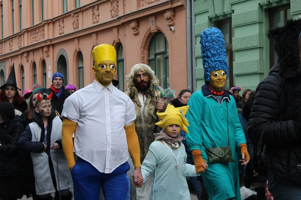 Rodinka napodobující seriálové Simpsonovi