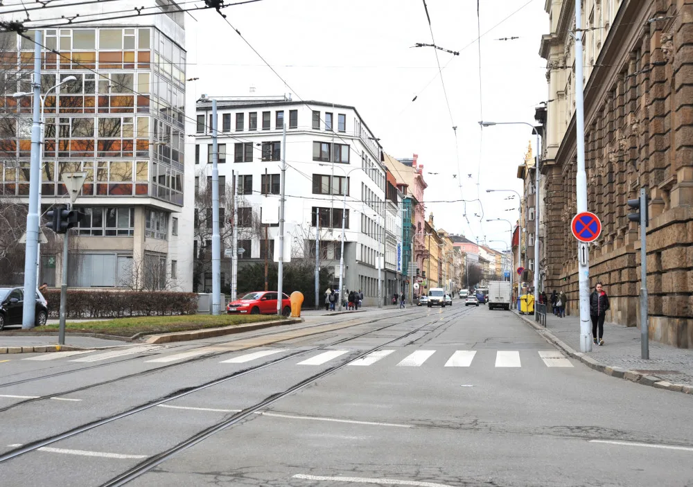 Ulice Veveří od Žerotínova náměstí