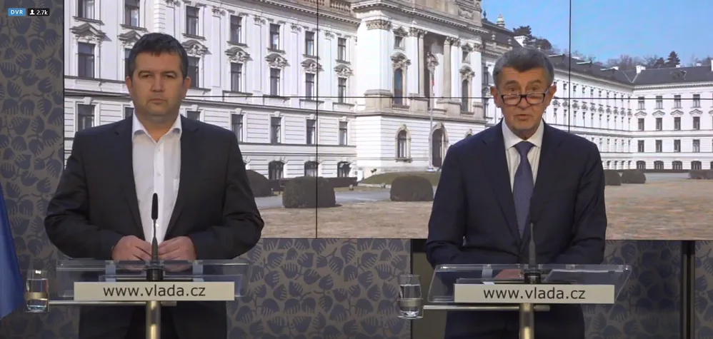 Ministr vnitra Hamáček a premiér Babiš na tiskové konferenci