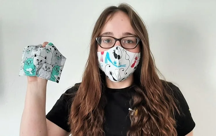 Víte, jak správně pečovat o ručně šitou roušku?