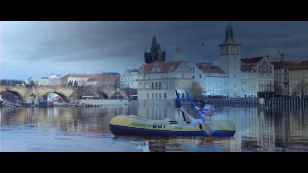 VIDEO: Arnold se vrátil z budoucnosti, aby zachránil Bohuše. Brněnští videokouzelníci jsou zpět s EETerminátorem