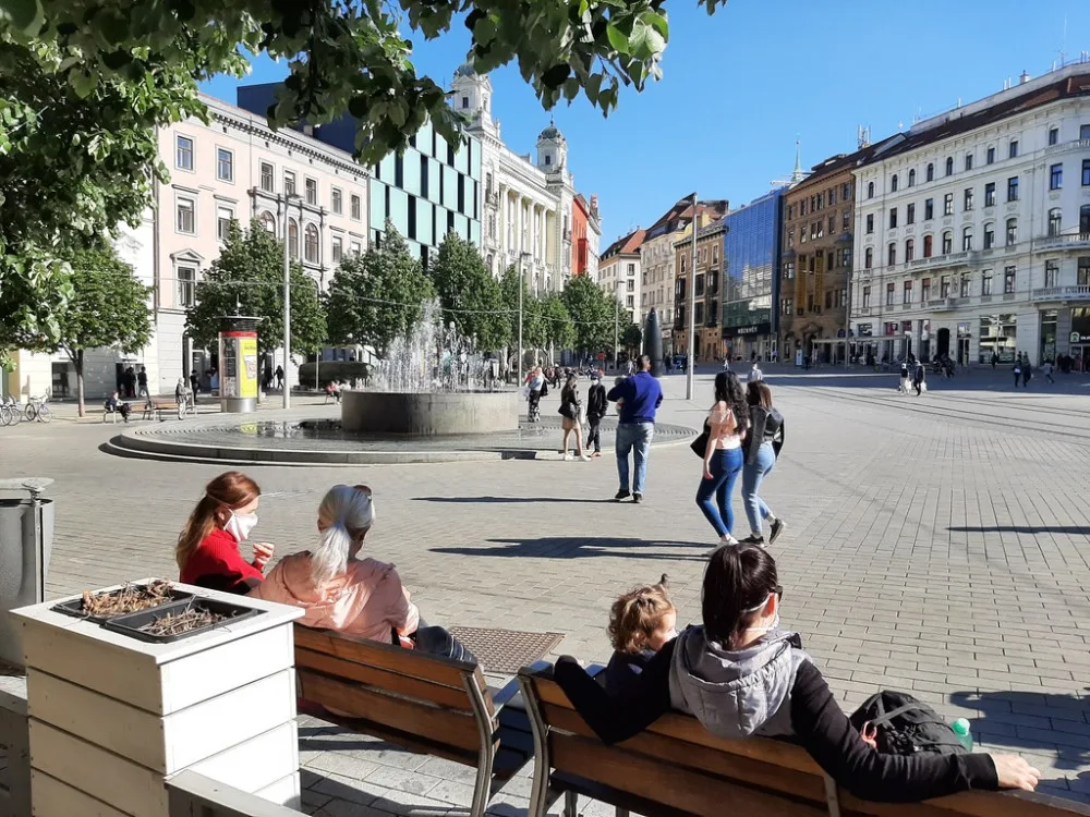 Rada města Brna navrhla zmírnění vyhlášky o zákazu požívání alkoholu na veřejnosti