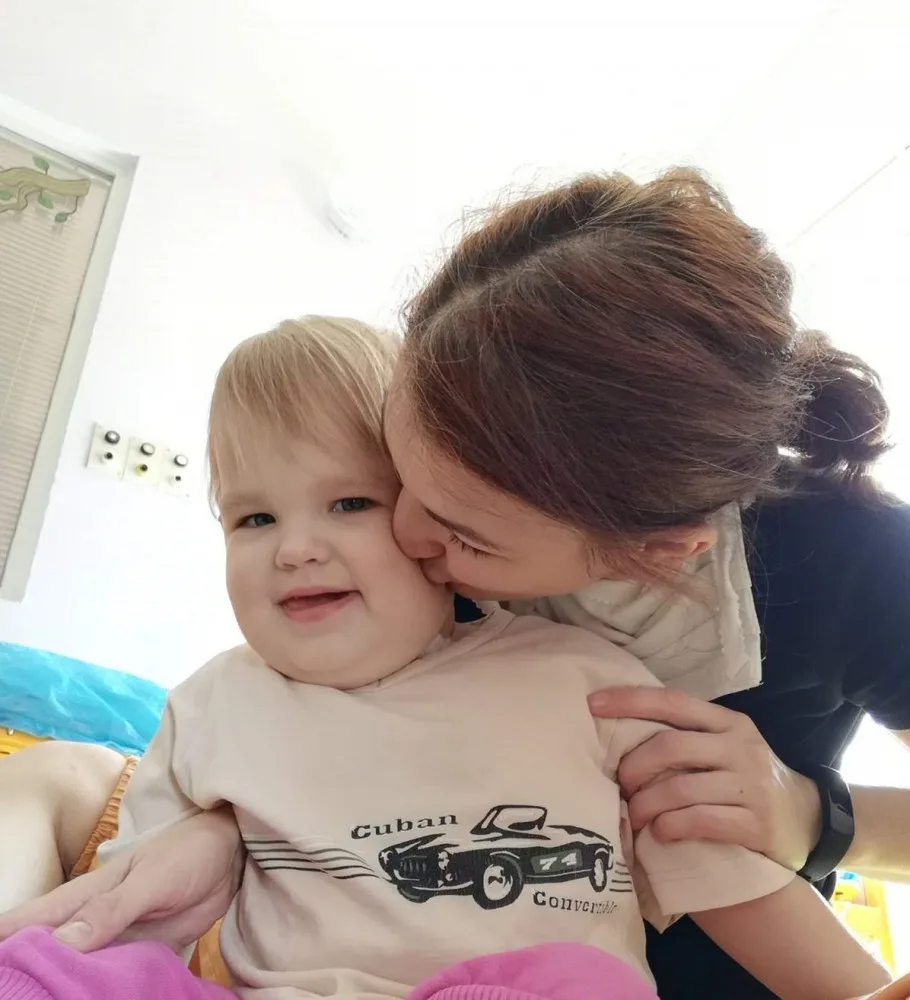 Malá Beátka s maminkou