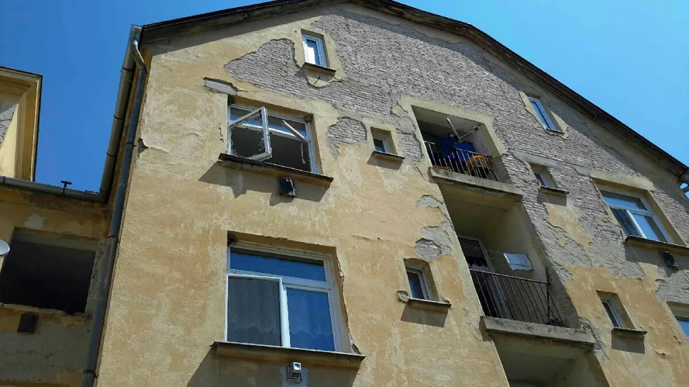 výbuch bytu zapříčinil pravděpodobně plyn