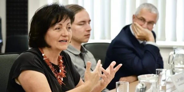 Členka Etické komise VUT a výboru Společnosti pro etiku v ekonomii Anna Putnová