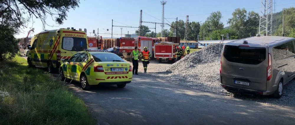 U Tišnova vykolejil vlak