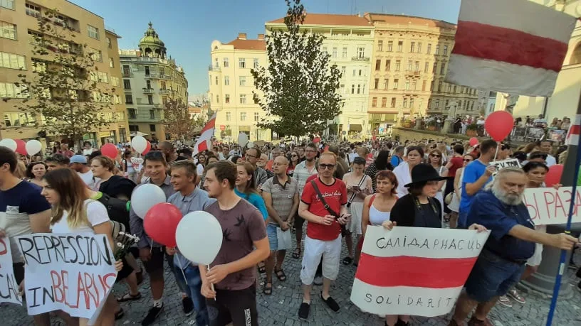 Na Dominikánském náměstí se sešli demonstranti