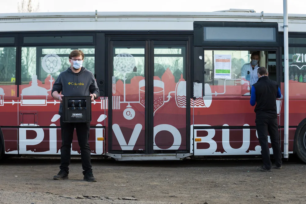 Baví nás experimentovat a posouvat hranice, říká spolumajitel Rodinného pivovaru Zichovec Ondřej Husák