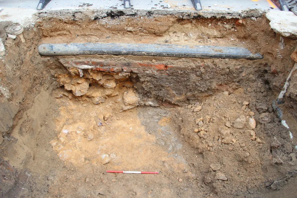 Archeologové v centru Brna našli zbytky dosud neznámé věže