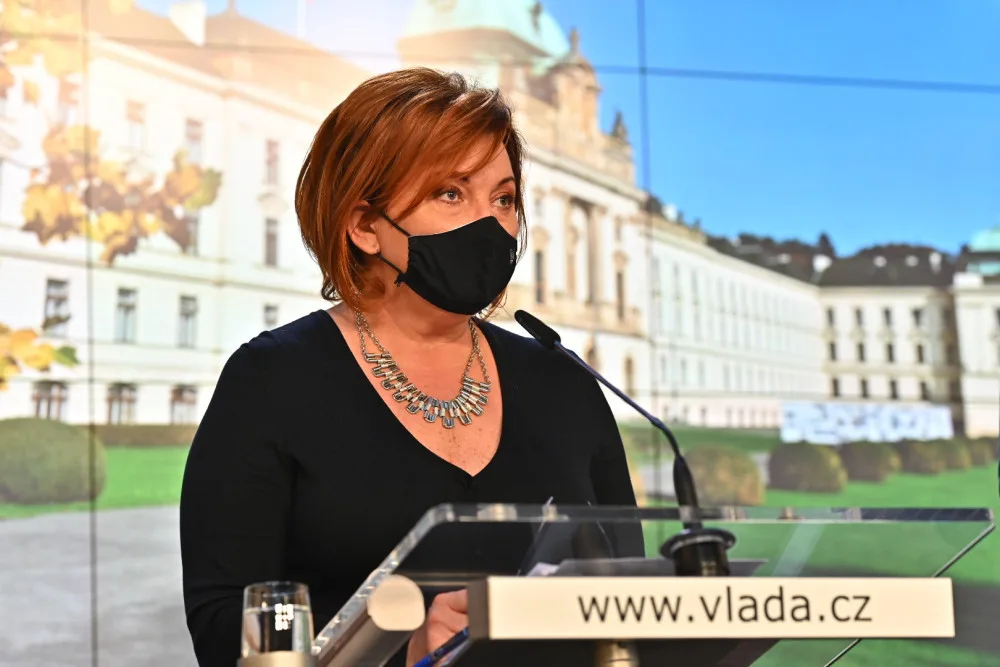 Alena Schillerová