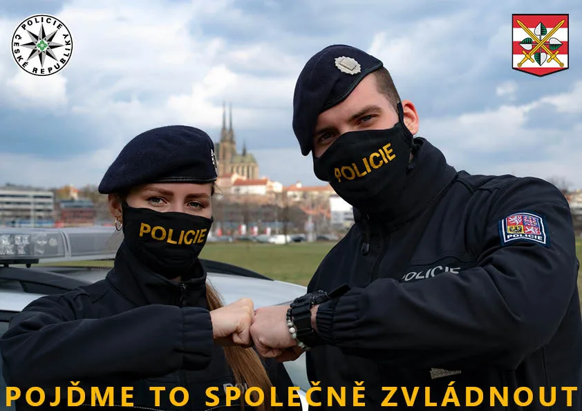 Policisté trasují nakažené